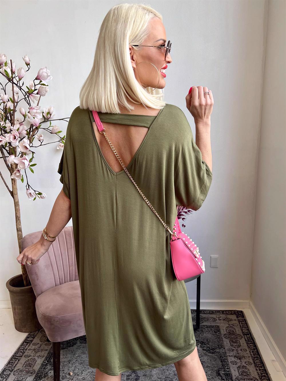 Ella Dress - Kjole med hul i ryggen